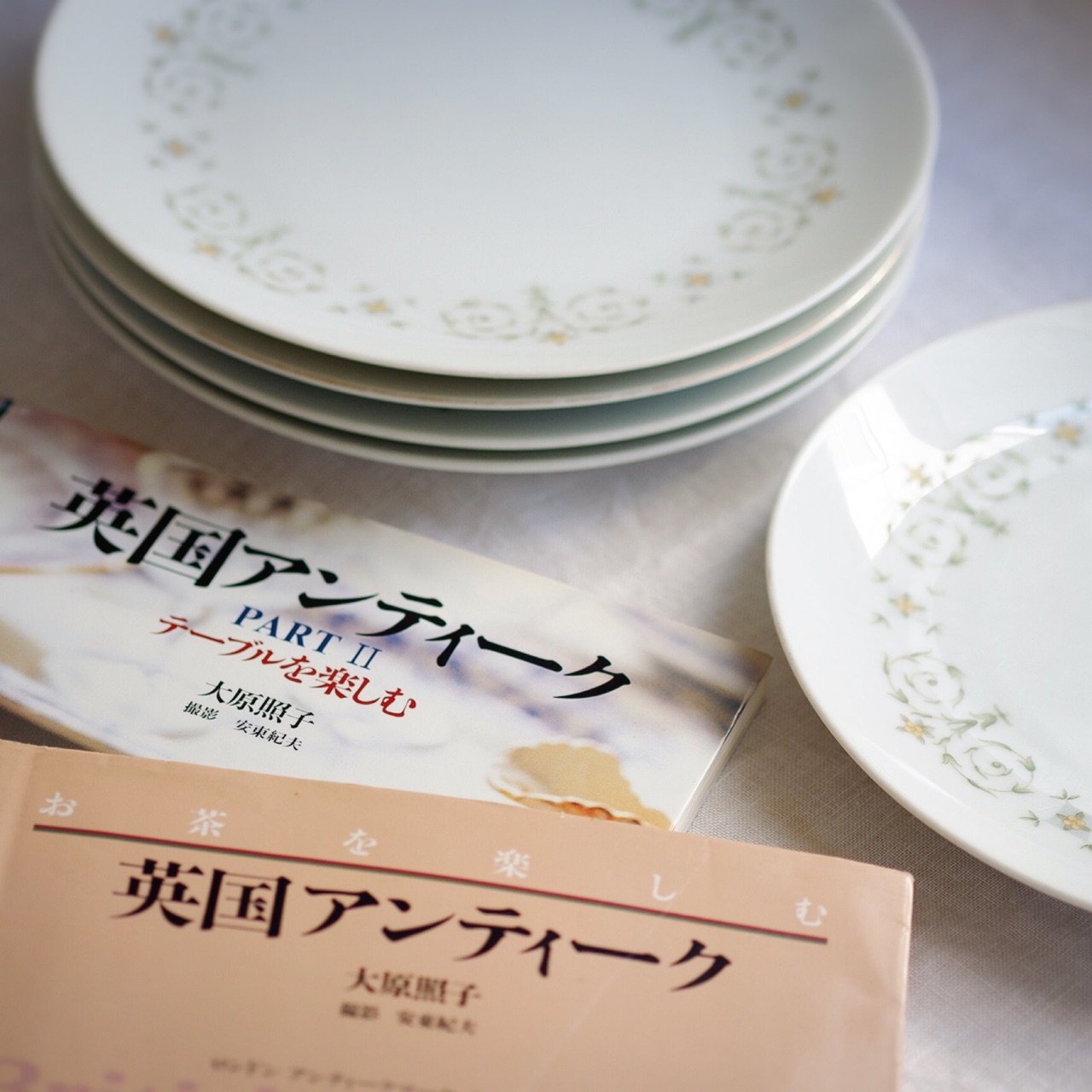 すでにアンティーク？ノリタケの食器は50年モノ : ゆとりあるシンプル