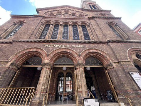 EE39194B-04C8-496A-BD74-CCEC1FC0A37E_1_105_c