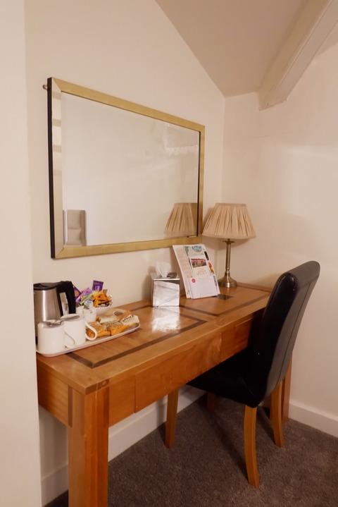 751C410B-D1D6-4A1A-9AE4-EB3714798D1C_1_105_c