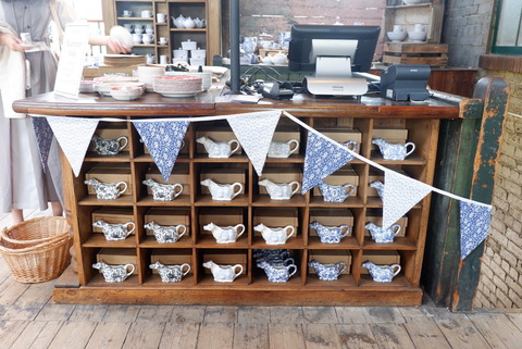 CA371301-B46C-45EE-8C9F-F39A334A4DC7_1_105_c