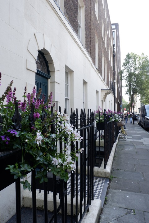 DE9804D9-D82E-4DFB-A636-A68250B20E62_1_201_a