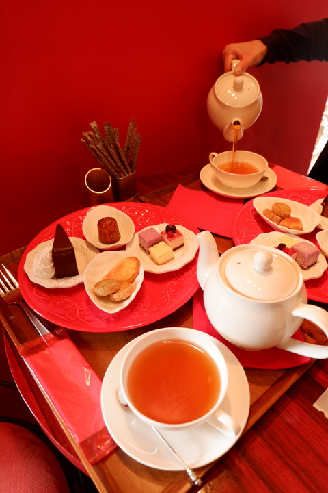 E35C1A6E-4A7D-4697-A616-C74B13808A69