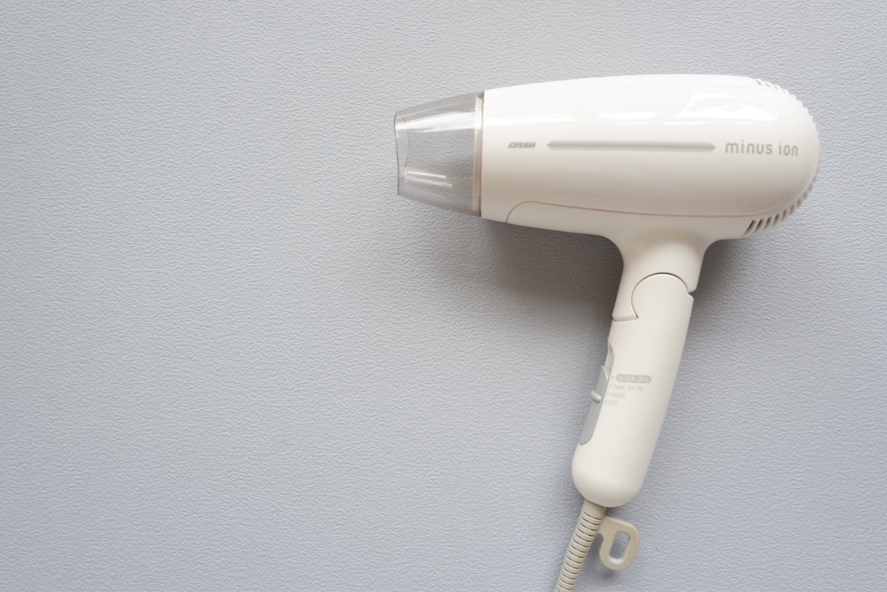 安いドライヤーでサラサラ髪にする方法 ゴワゴワ髪改善 ゆとりあるシンプルな暮らし Powered By ライブドアブログ 安いドライヤーでサラサラ髪にする方法 ゴワゴワ髪改善 ゆとりあるシンプルな暮らし Powered By ライブドアブログ