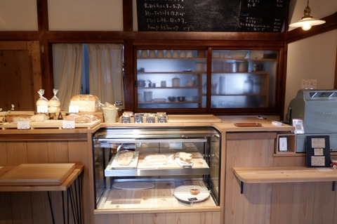 8EA312EA-8AC0-4AF0-A490-9BCCA878B5DC_1_201_a