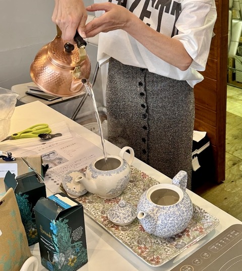 724C42AA-DD5C-4D98-AE31-D32EDDEA3255_1_201_a