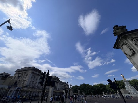 3A9459FB-CC28-4EA5-BC2C-7898D5460CE9_1_105_c