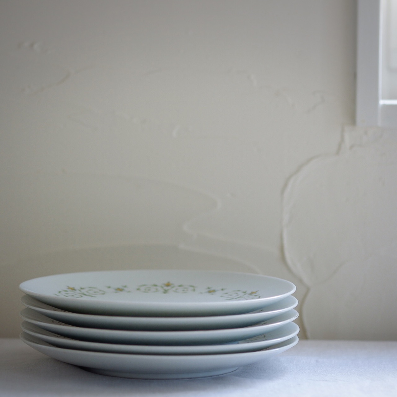 すでにアンティーク？ノリタケの食器は50年モノ : ゆとりあるシンプル