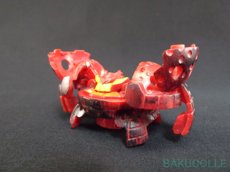 爆丸　ウィルダ　クリア ノヴァ・ウィルダ(バトルダメージ仕様) PYRUS THUNDER WILDA 火属性