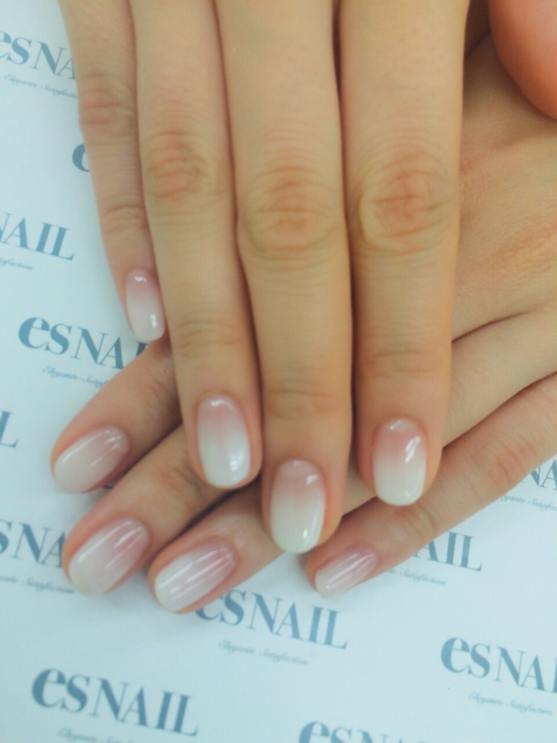 ネイル紹介 メガネがずれてる 柏木由紀がかわいい アイドルソングレビュープラッツ