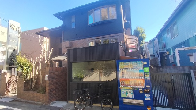 9E00FD05-F552-4C19-AF71-D7648F0502BF