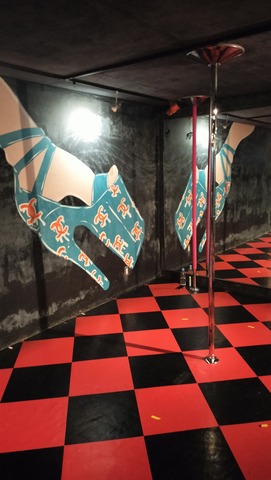 DCC6FD67-80FE-493D-A277-2DD86197D671