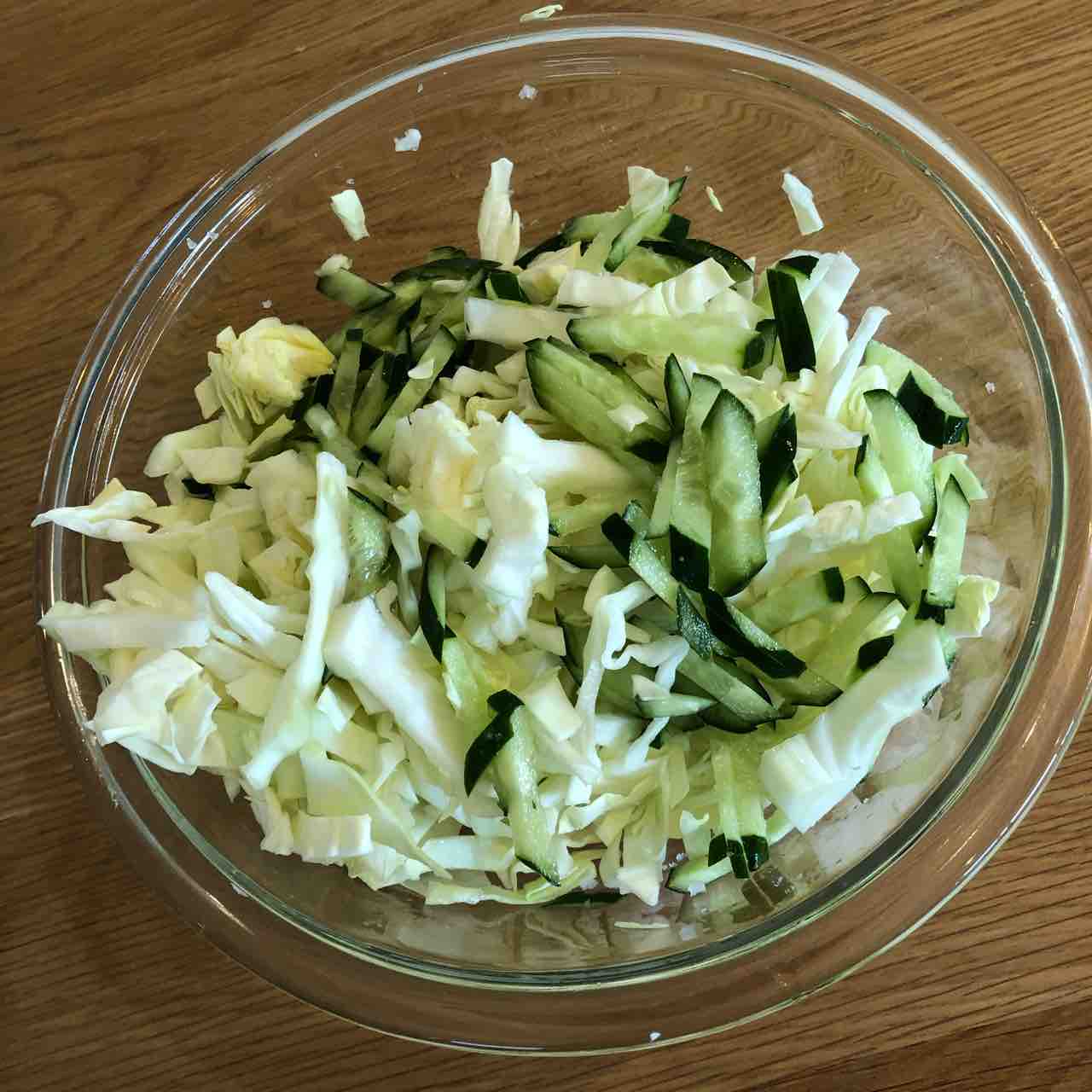 ゆで卵と春キャベツのコールスロー フードコーディネーターのレシピ帳 子育て日記 Yukitchenご飯