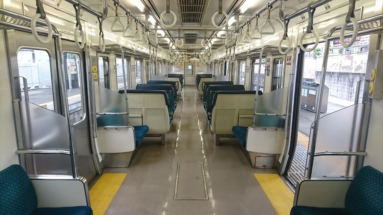 211系0番台 長野車 : 雪うさぎの車内趣味