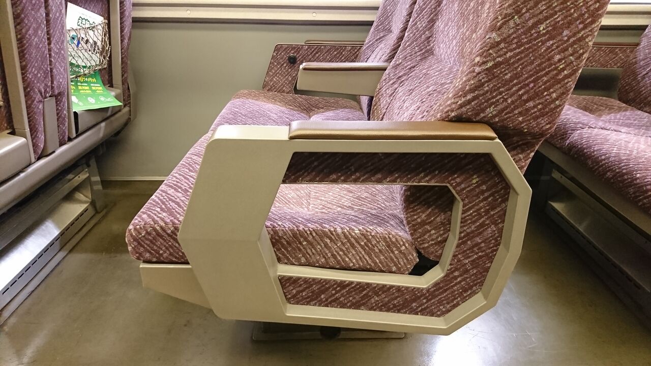 651系1000番台普通席 : 雪うさぎの車内趣味