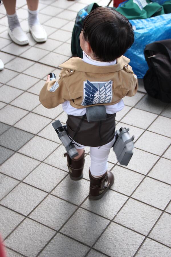 C84 可愛い進撃コス 後ろがまた可愛い 話題の画像祭り Funny Image C84 可愛い進撃コス 後ろがまた可愛い 話題の画像祭り Funny Image