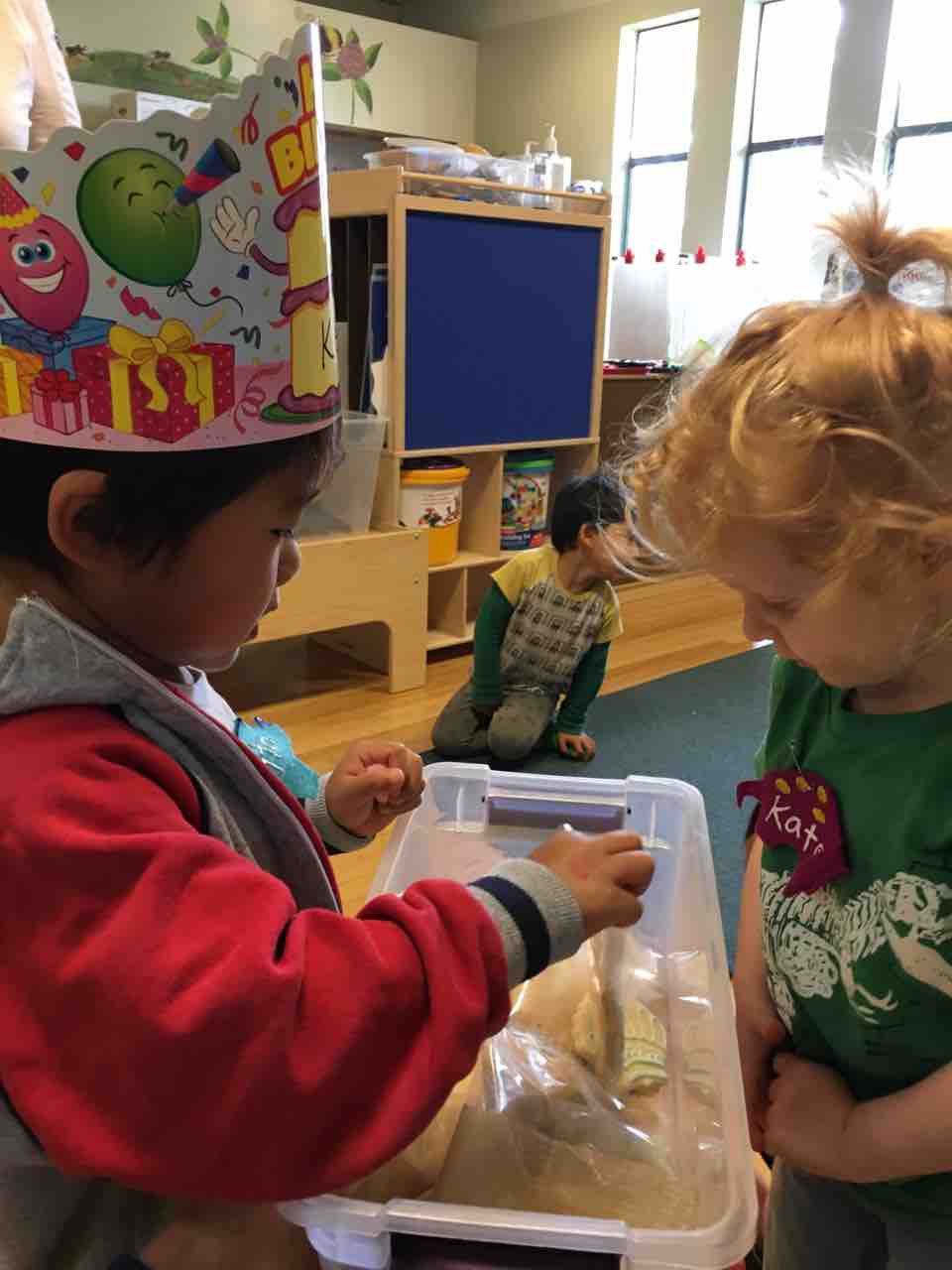 アメリカで子育て プリスクールで誕生日のお祝い My Eigo World アメリカで子育て プリスクールで誕生日のお祝い My Eigo World