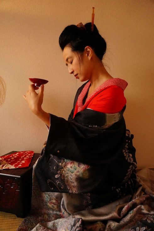 乱れ髪 気軽に楽しく美しく