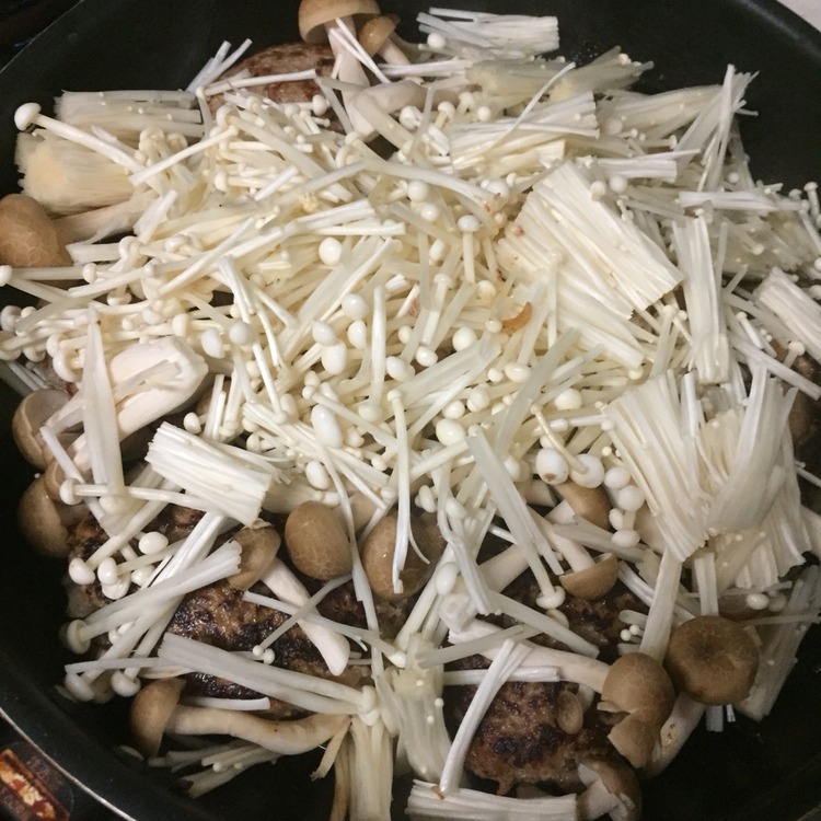創味のつゆ めんつゆ濃縮3倍 でフライパンごと和風ハンバーグ At My Kitchen レシピブログ 創味のつゆ めんつゆ濃縮3倍 でフライパンごと和風ハンバーグ At My Kitchen レシピブログ