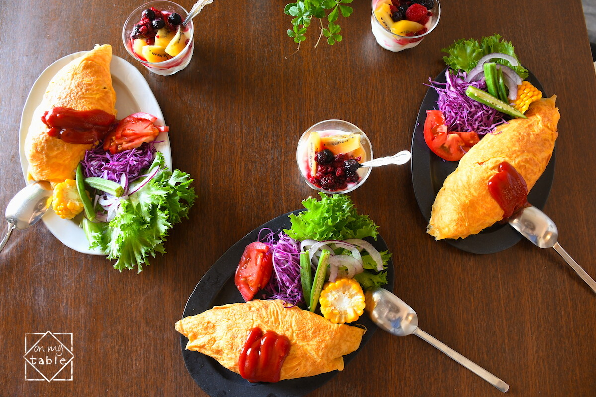 昔ながらのシンプルオムライスを綺麗に簡単に作るコツ4つ At My Kitchen レシピブログ