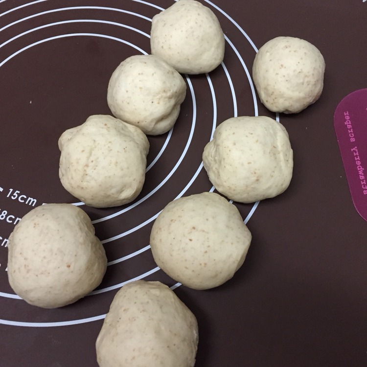 ホシノ天然酵母で ほんのり甘いコッペパン 徹底攻略 At My Kitchen レシピブログ ホシノ天然酵母で ほんのり甘いコッペパン 徹底攻略 At My Kitchen レシピブログ