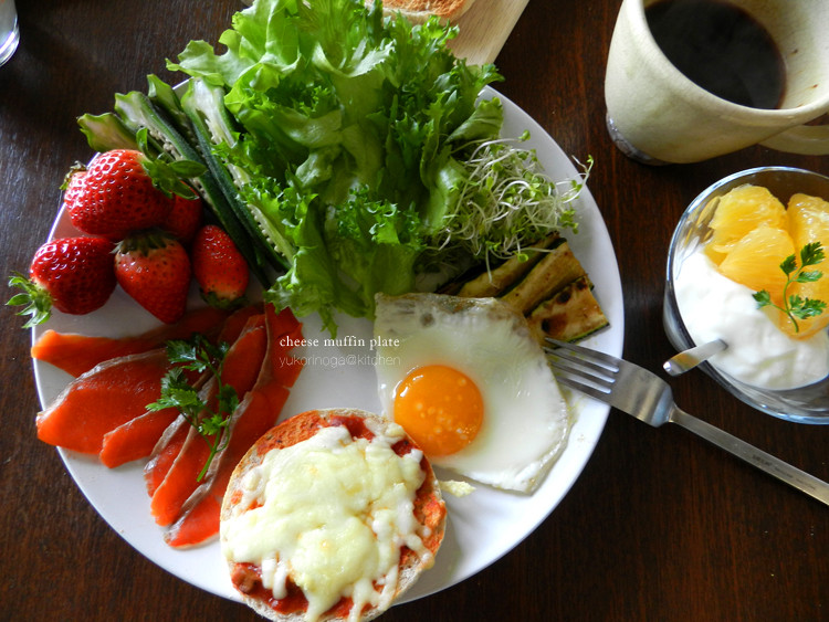 超熟全粒粉入りイングリッシュマフィンでランチプレート At My Kitchen レシピブログ