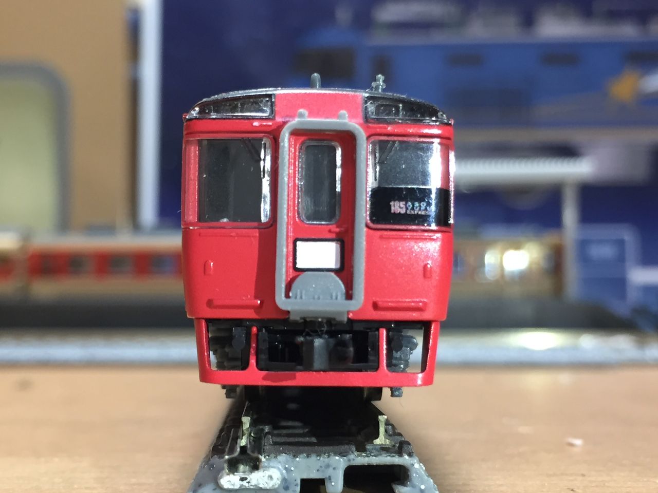 226[鉄道模型]MicroAceキハ185九州車入線！ : 東川崎車両区第一工場
