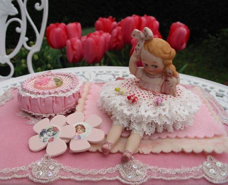 グーグリーちゃん と ピンクのお裁縫箱 : ゆめゆめ人形館