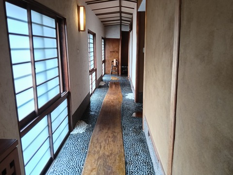 10ce068f-f783-496f-9b2b-624c2135dddb-1_all_9182