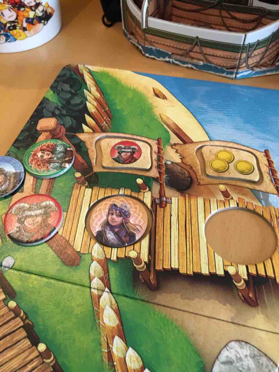 玉を転がすだけで楽しい！！『バイキングの谷』 : 絵本とボードゲームのゆめいろ日記