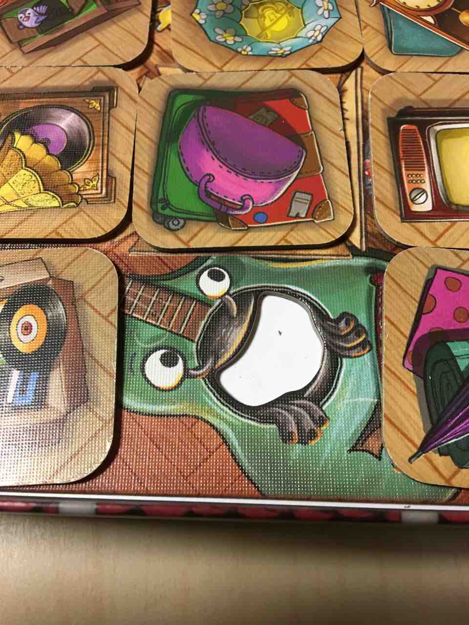 屋根裏の腹ぺこモンスター : 絵本とボードゲームのゆめいろ日記