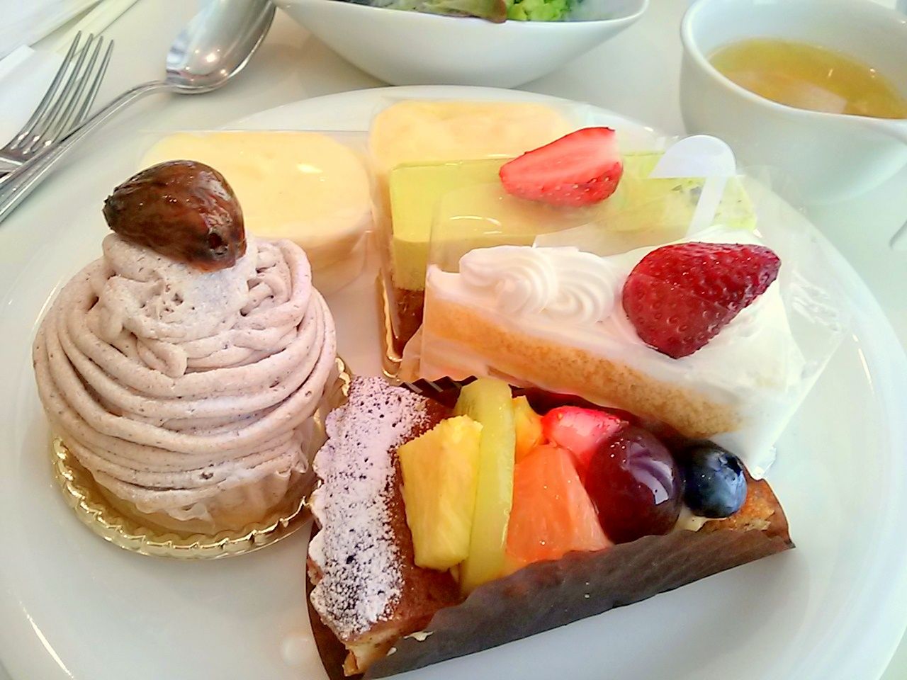 カフェドブレル 第45回ケーキバイキングの巻 ゆみきちのコロコロ日記 カフェドブレル 第45回ケーキバイキングの巻 ゆみきちのコロコロ日記