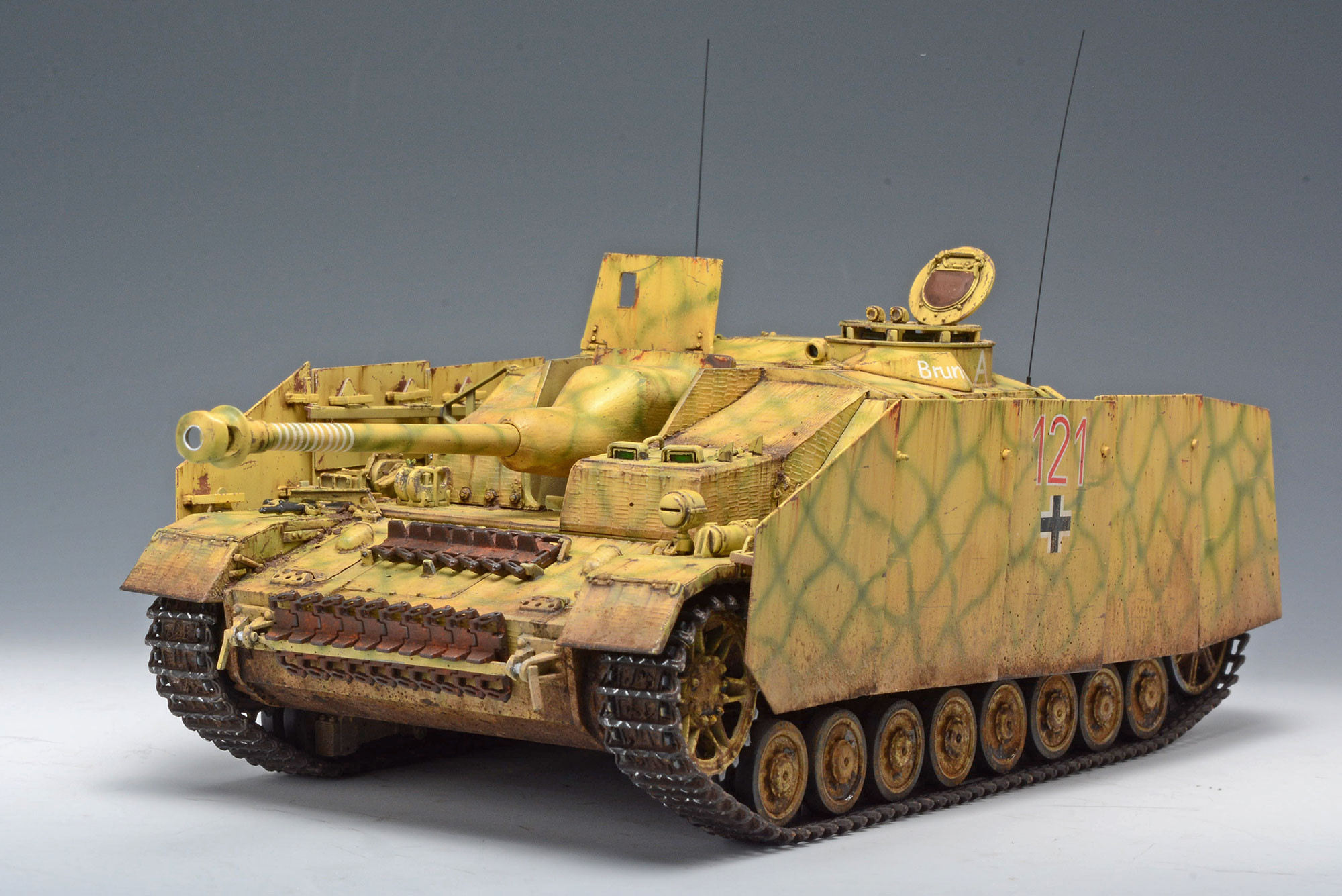 依頼製作 ドラゴン 4号突撃砲 完成画像 : YumikonModels