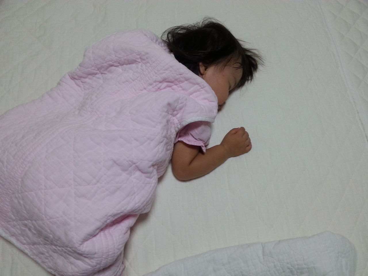 ゴロゴロ動き回る赤ちゃんにパシーマスリーパー 埼玉県戸田市のママとベビーが笑顔になる布団とオーダー枕の専門店のブログ ゴロゴロ動き回る赤ちゃんにパシーマスリーパー 埼玉県戸田市のママとベビーが笑顔になる布団とオーダー枕の専門店のブログ