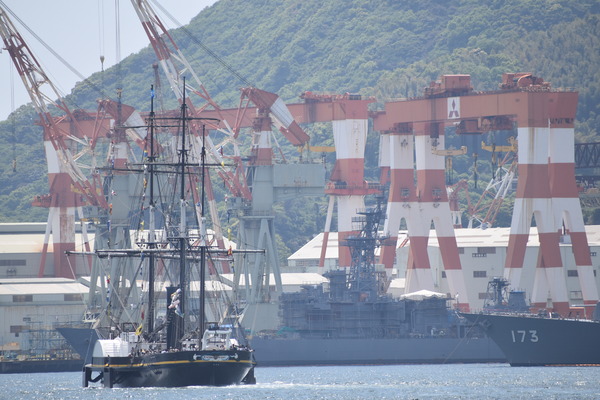 長崎帆船まつりと護衛艦 (18)