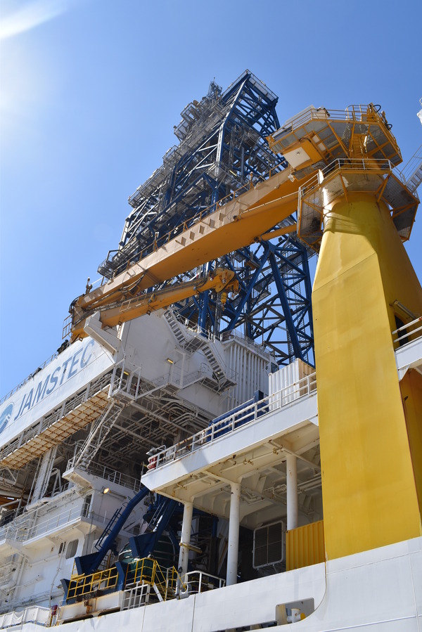15eb727e.jpg