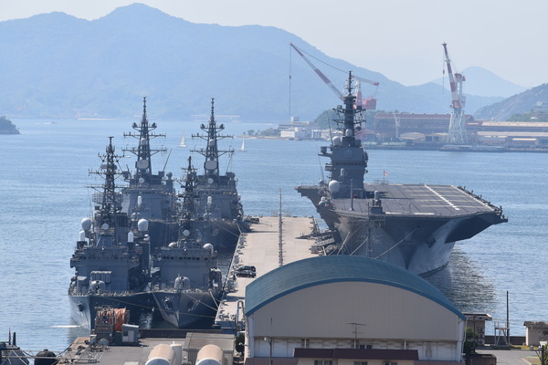 DDH184かが@呉 (14)