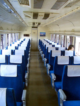 クハ481形電車室内