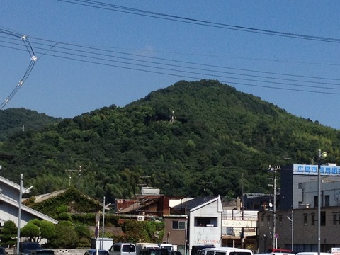 市街地から見た鎮海山