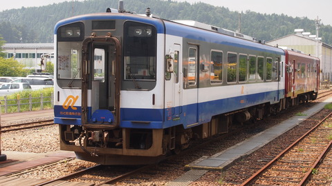 10通常カラー列車+永井豪列車