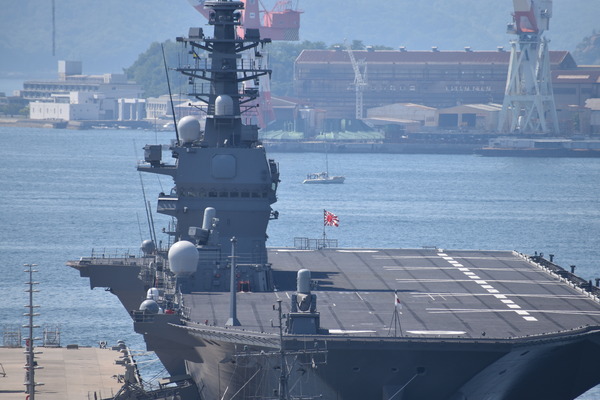 DDH184かが@呉 (16)