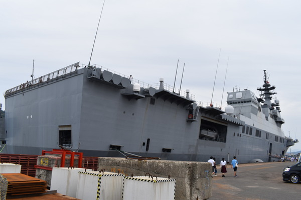 ヘリ搭載護衛艦「いせ」@唐津港 (45)