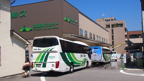 07高山駅前