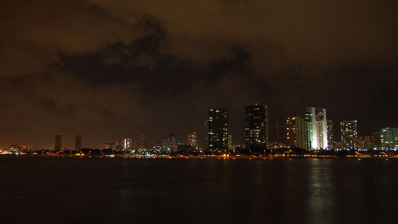 ホノルルの夜景 渚屋blog