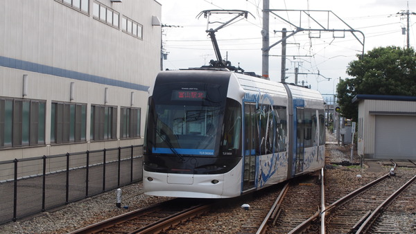 富山ライトレール鉄道むすめラッピング(緑) (31)