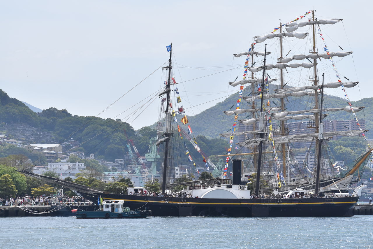 長崎帆船まつり」帆船と護衛艦 : 渚屋Blog