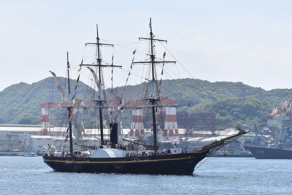 長崎帆船まつりと護衛艦 (31)