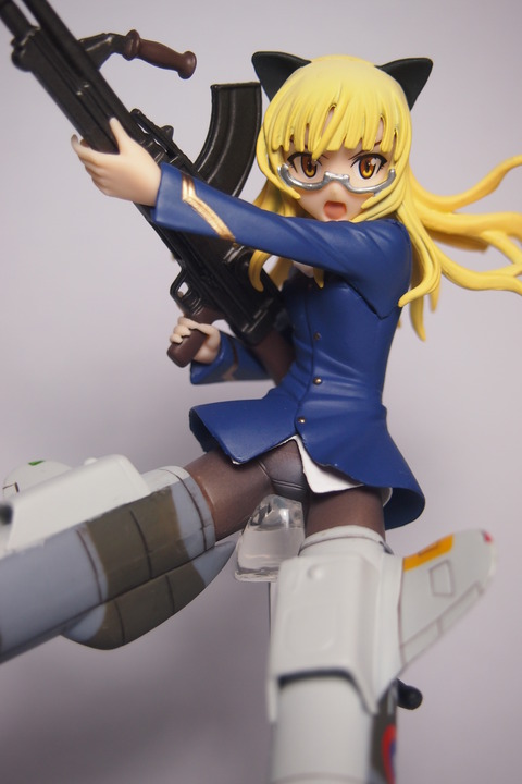 ペリーヌフィギュアex版4