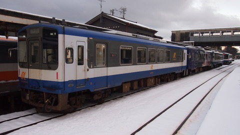 穴水駅ののと鉄道NT200形(3)