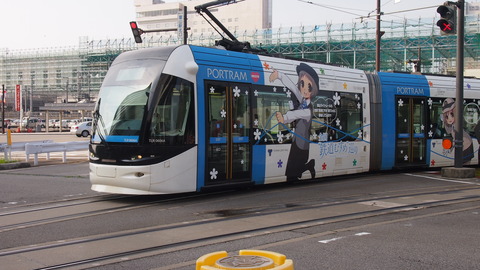 21鉄道むすめ巡りラッピング電車(青)発車