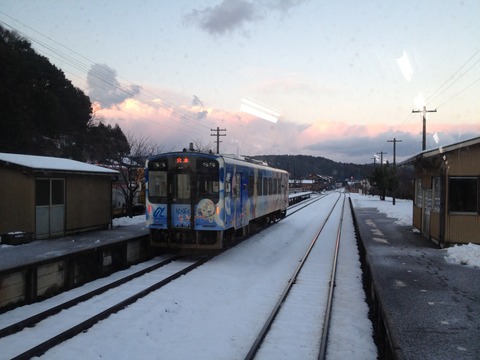 花咲くいろはラッピング列車見納め(能登中島駅)2